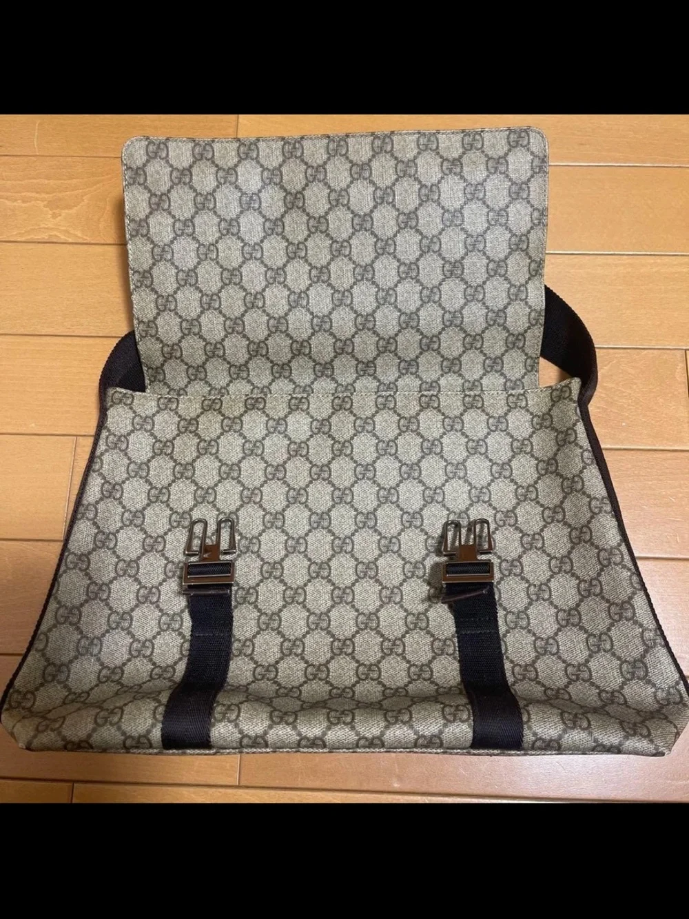 Gucci Brown GG Canvas Messenger Bag with Black Strap